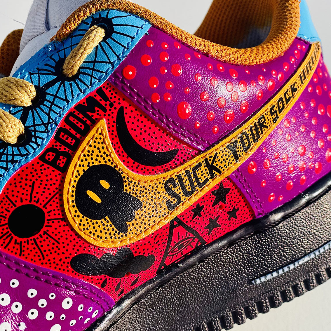 Copia del NIKE AIR FORCE 1 '07 CUSTOM MR.HAPPY